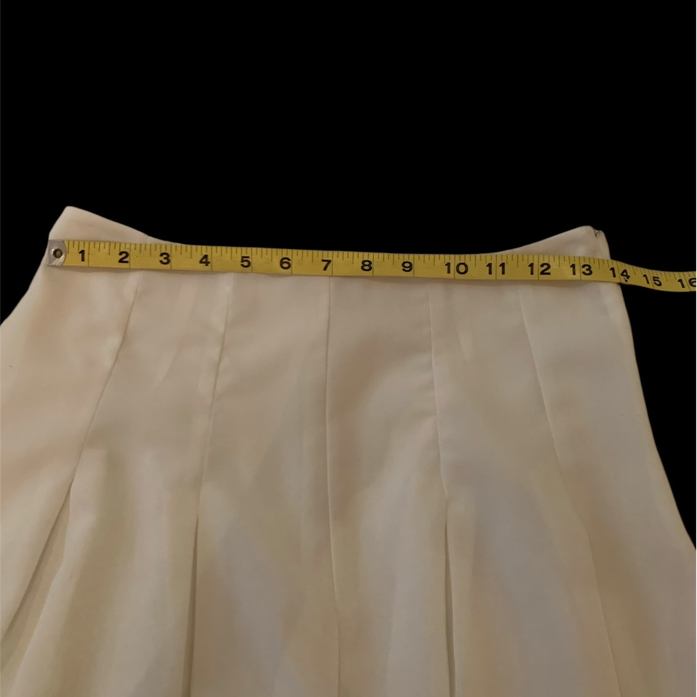 ❤️FANCO❤️FLIRTY WHITE SKATER SKORT💕EXCELLENT CONDITION! - Picture 4 of 6